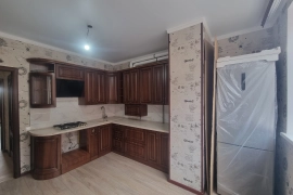 ПРОДАМ КВАРТИРУ С РЕМОНТОМ В ЦЕНТРЕ